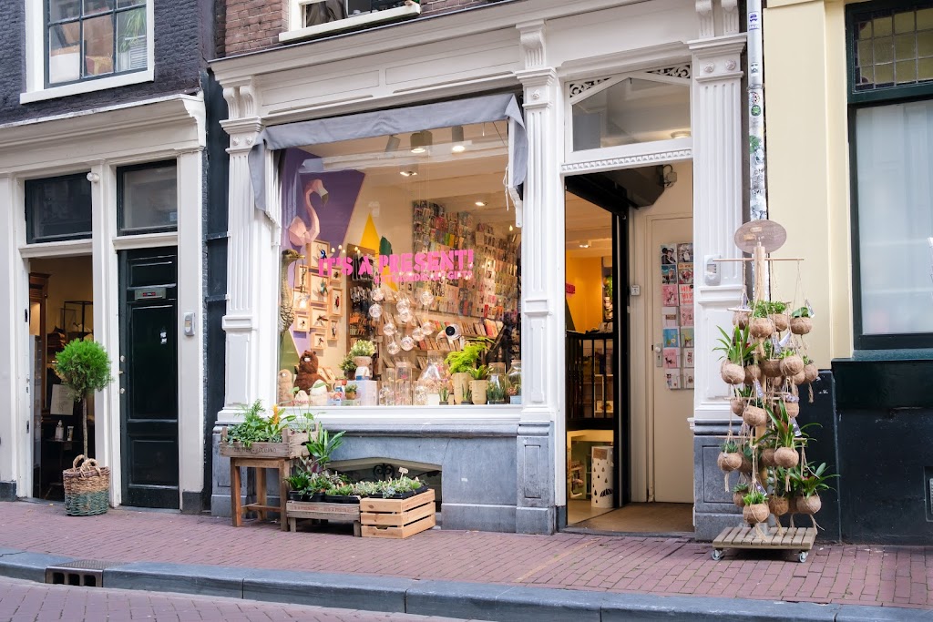 IT'S A PRESENT! 9-STRAATJES