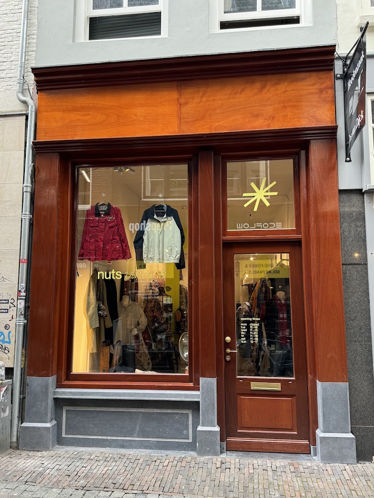 Nuts Vintage Shop Nuts Vintage Shop