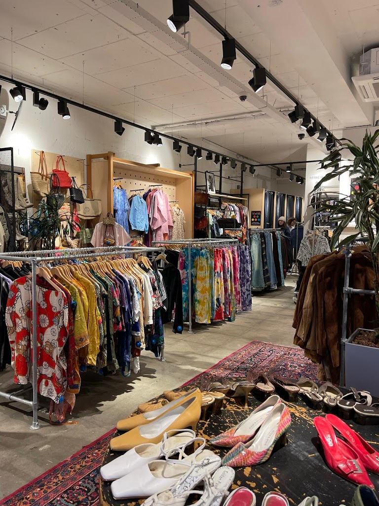 Thriftshop Kinkerstraat - Vintage Outlet