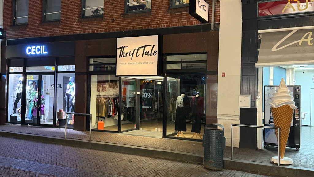 ThriftTale.com | Lovers of vintage clothes!